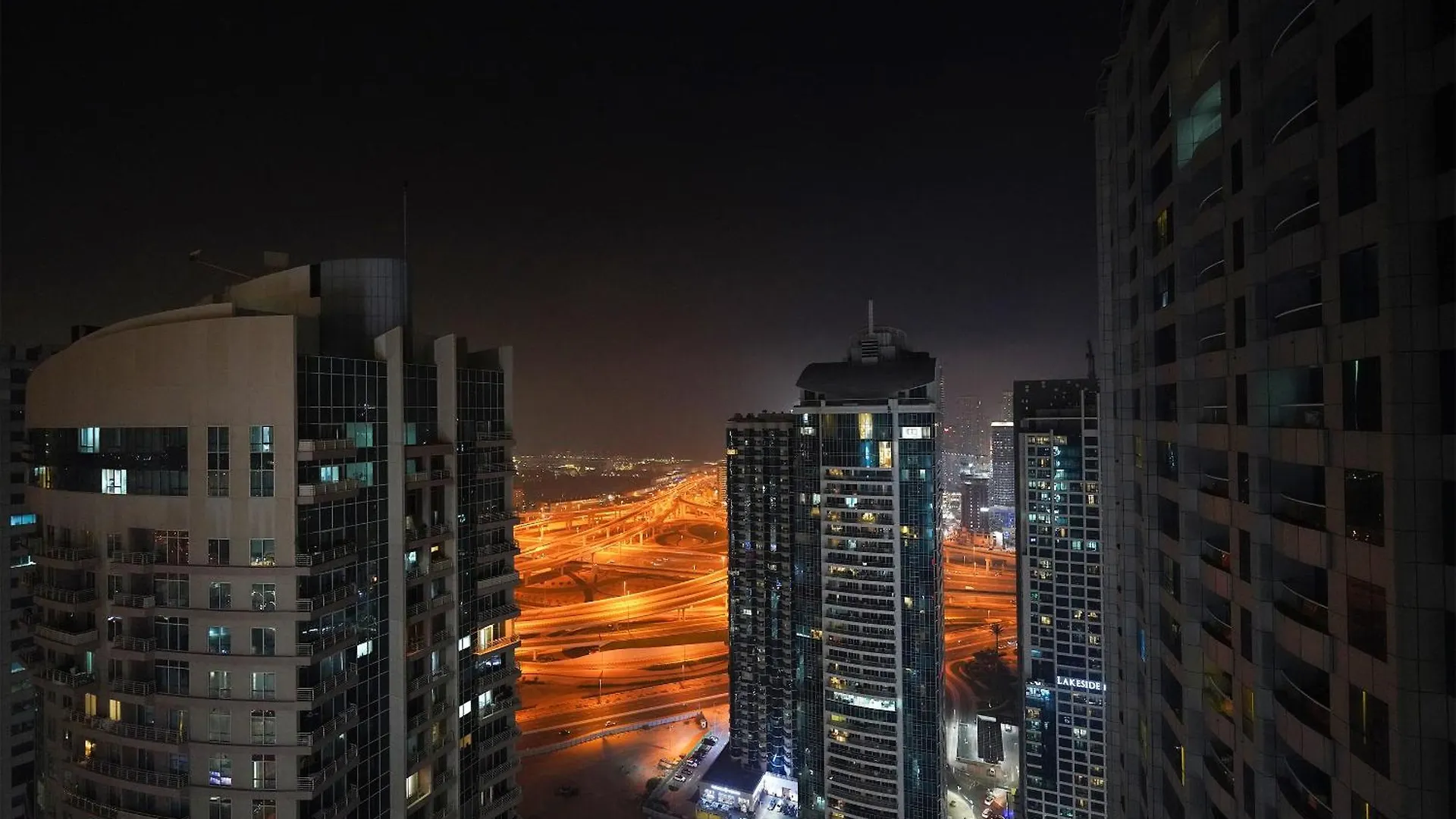 Apartment Brown Stone Holiday Homes Me Do Re Dubai United Arab Emirates