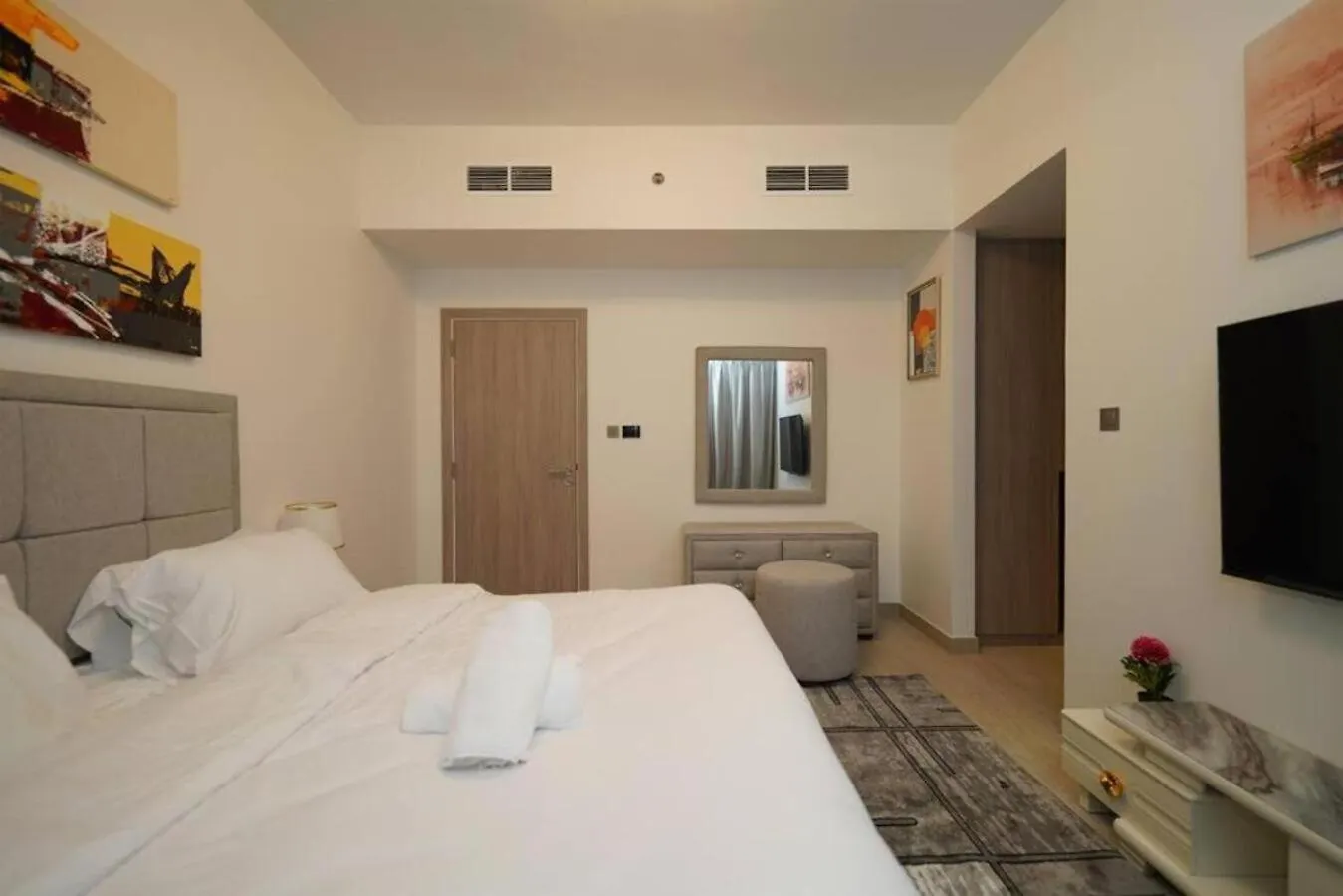 Brown Stone Holiday Homes Me Do Re Dubai Apartment